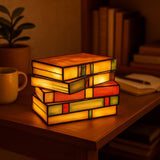 Színes üvegből készült könyves lámpa