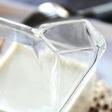 Kompakt üveg bögre tejkarton formában