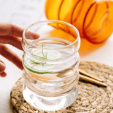 Élénk buborékos italospoharak